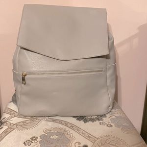 Hot Mom Baby Bag. Stylish and convenient!!